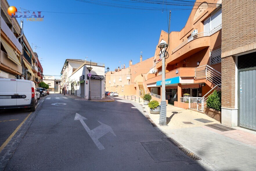 Local commercial dans Peligros, Granada à vendre - Photo de l’immeuble – Image 3 sur 10
