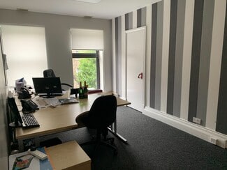 Plus de détails pour 18A-18b West Marketgait, Dundee - Bureau à louer
