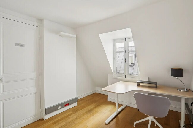 Plus de détails pour Bureau à louer