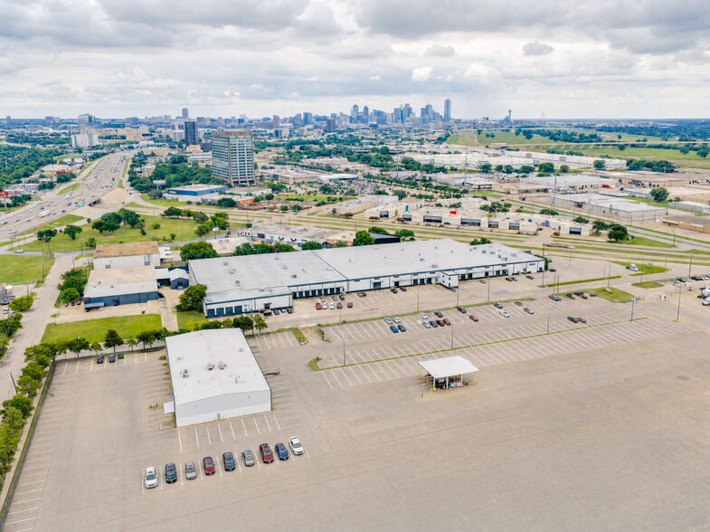3191 Commonwealth Dr, Dallas, TX à vendre - Aérien – Image 2 sur 8
