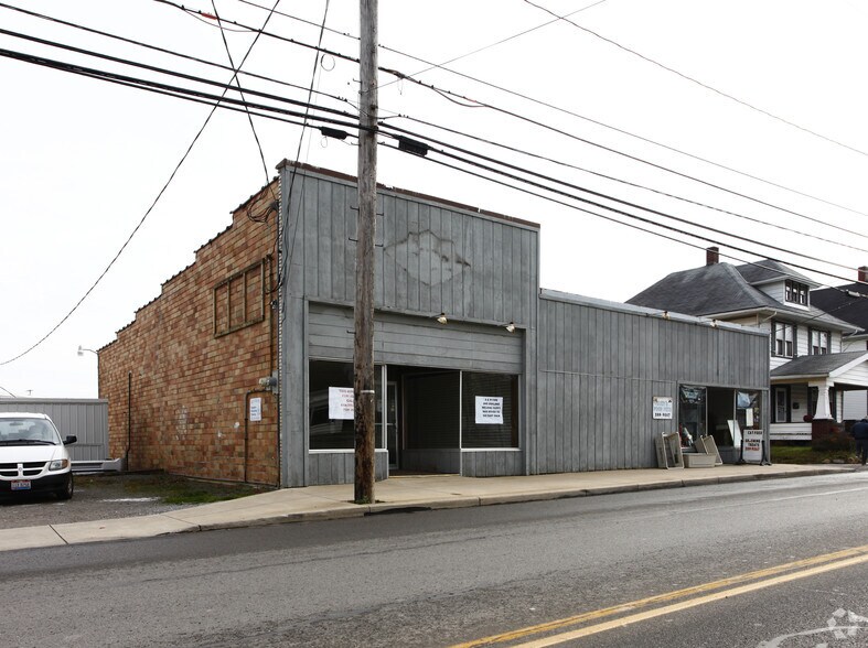 715 Cottage St, Ashland, OH à vendre - Photo de l’immeuble – Image 2 sur 12