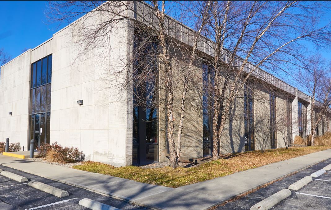 6415 W Castleway Dr, Indianapolis, IN à louer Photo principale– Image 1 sur 2