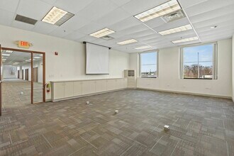 9645 Lincoln-Way Ln, Frankfort, IL à louer Photo intérieure– Image 2 sur 3