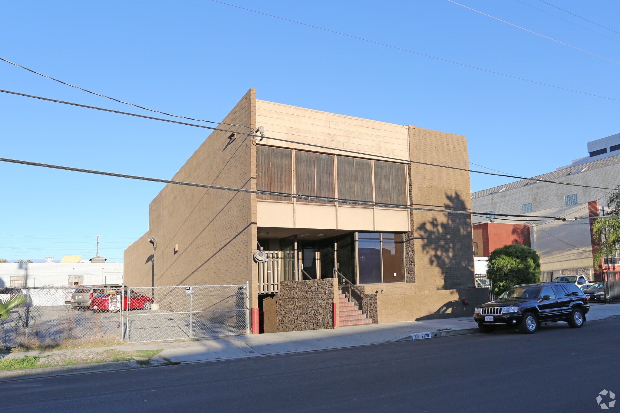 2126 Cotner Ave, Los Angeles, CA à louer Photo principale– Image 1 sur 4