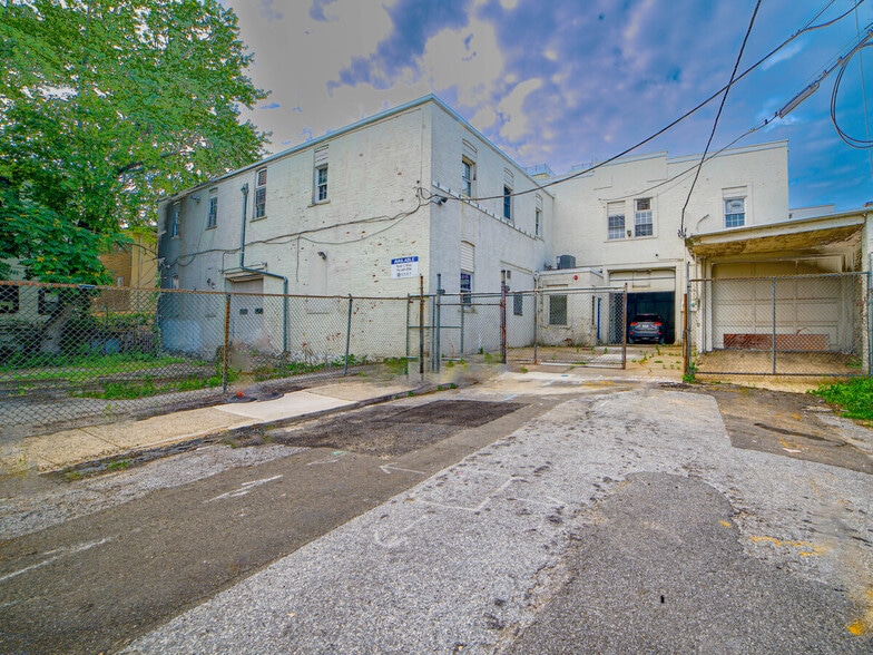 18 Morris Pl, Yonkers, NY à vendre - Photo de l’immeuble – Image 3 sur 4