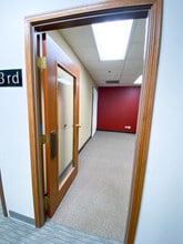 1121 E Main St, St Charles, IL à louer Photo intérieure– Image 2 sur 11