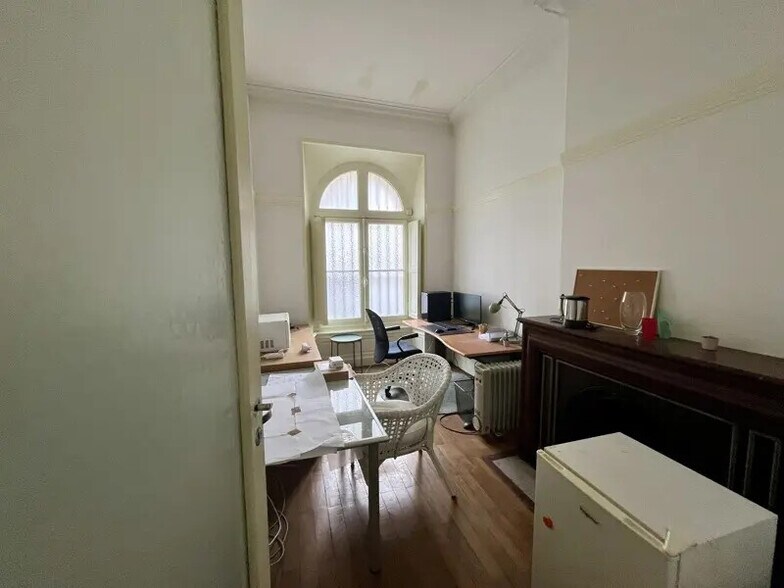 Local commercial dans Bordeaux à vendre - Photo de l’immeuble – Image 1 sur 4