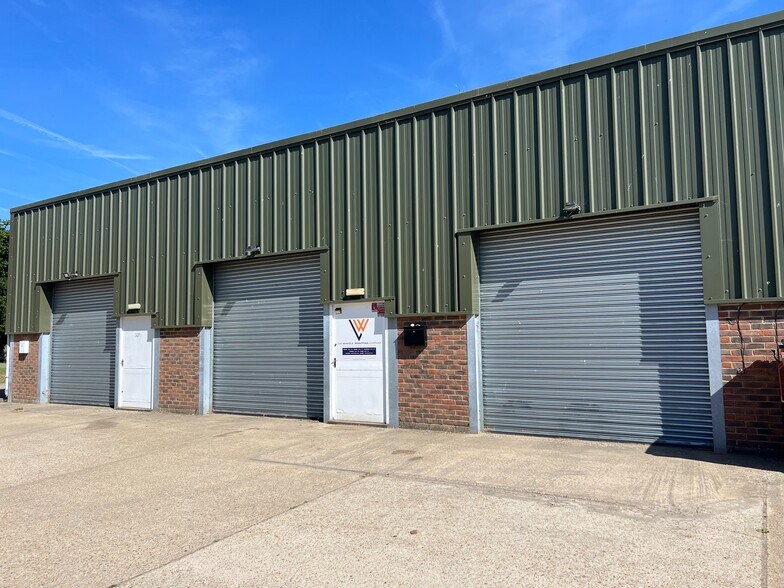 Warninglid Ln, Horsham à louer - Photo de l’immeuble – Image 3 sur 3