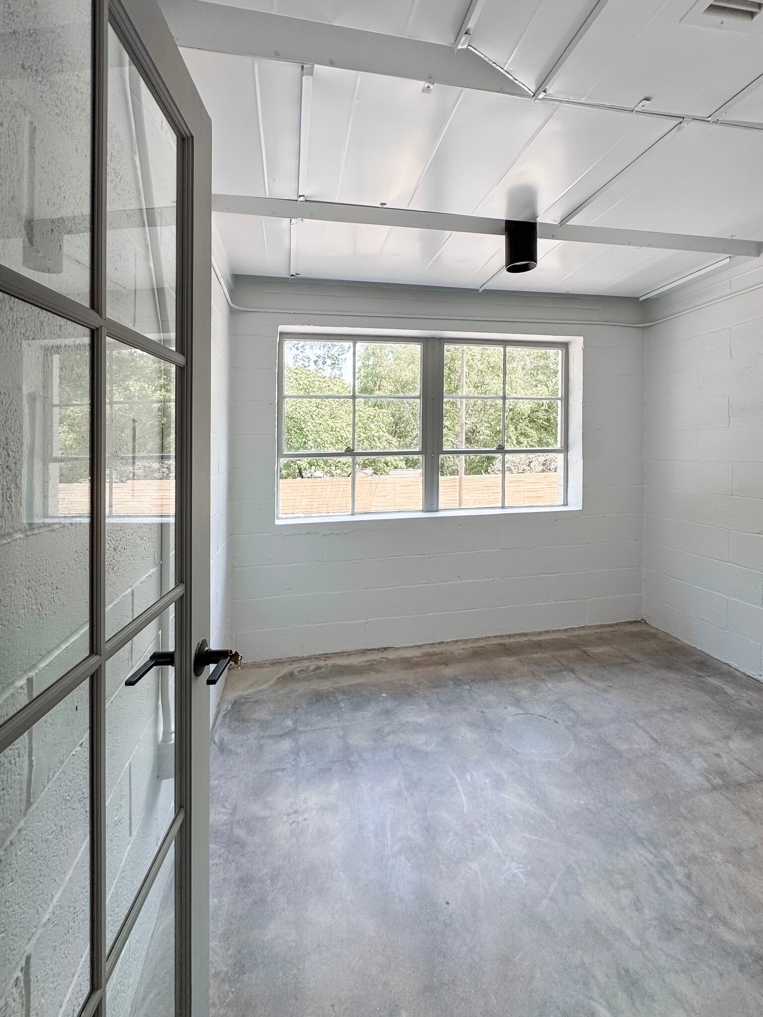1881 Howell Mill Rd NW, Atlanta, GA à louer Photo intérieure– Image 1 sur 1