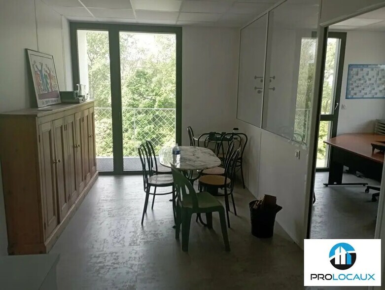 Bureau dans Meylan à louer - Photo de l’immeuble – Image 2 sur 11