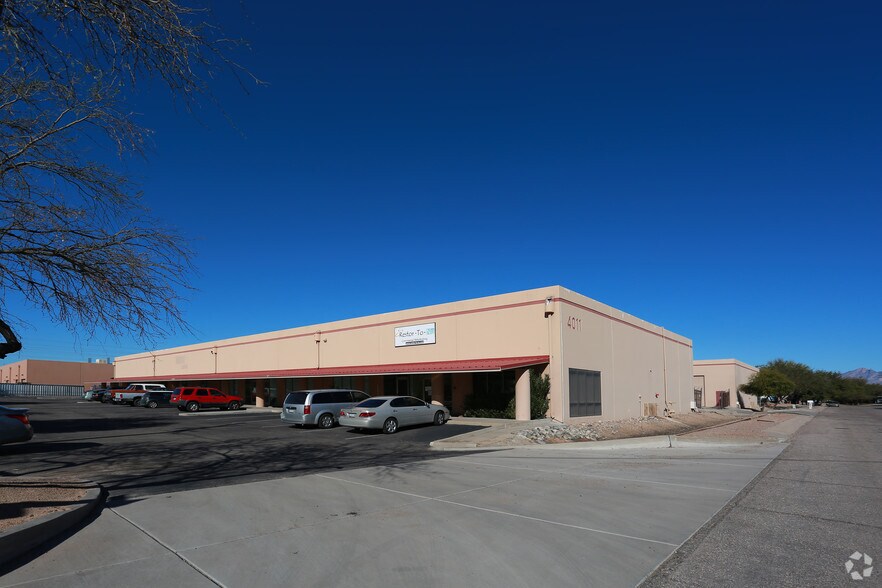 4011 E Columbia St, Tucson, AZ à louer - Photo principale – Image 1 sur 5