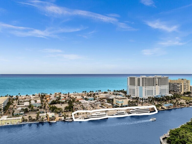 1318 N Ocean Blvd, Hollywood, FL à vendre - Photo de l’immeuble – Image 3 sur 22