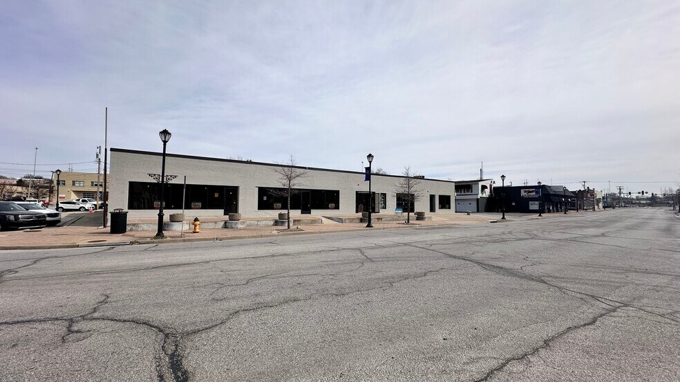 5805-5809 Merriam Dr, Merriam, KS à louer - Photo de l’immeuble – Image 2 sur 8