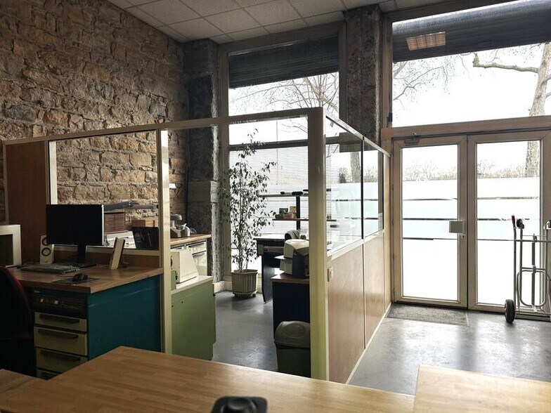 Immeuble residentiel dans Lyon à vendre - Photo intérieure – Image 2 sur 6