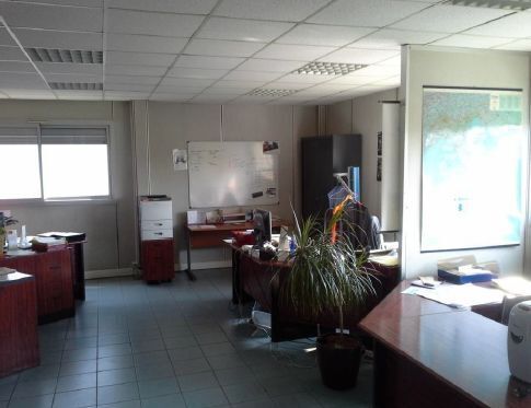 Industriel/Logistique dans Dammartin-en-Goële à louer - Photo de l’immeuble – Image 3 sur 10