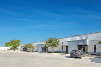 Plus de détails pour 5636-5762 W 79th St, Indianapolis, IN - Local d'activités à louer