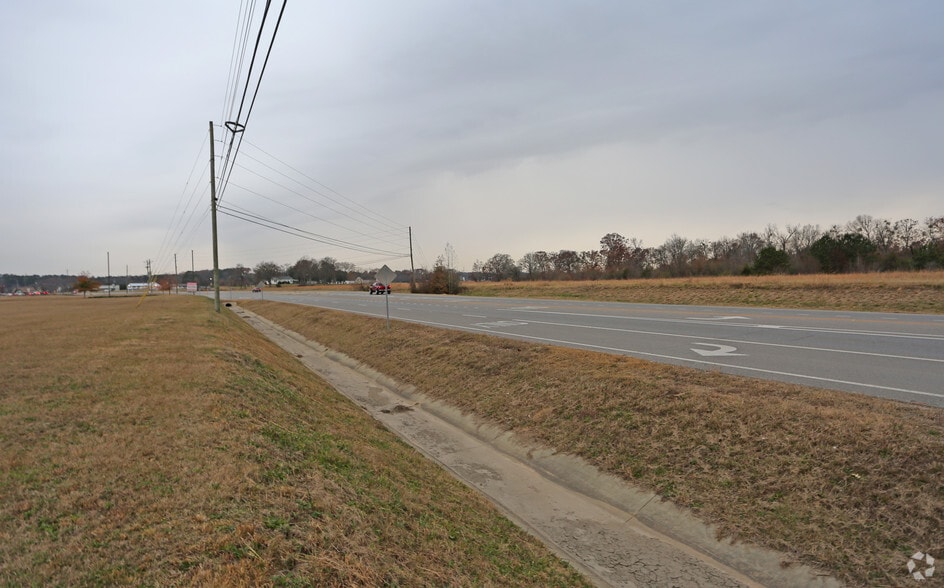 100 Blk Highway 70, Calera, AL à louer - Photo de l’immeuble – Image 2 sur 2