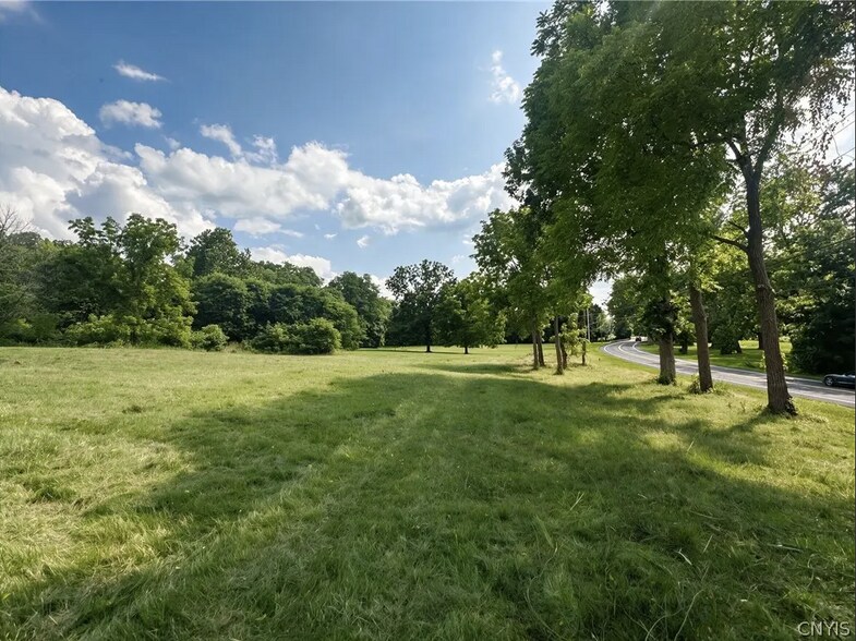0 Main St, Aurora, NY à vendre - Photo de l’immeuble – Image 3 sur 18