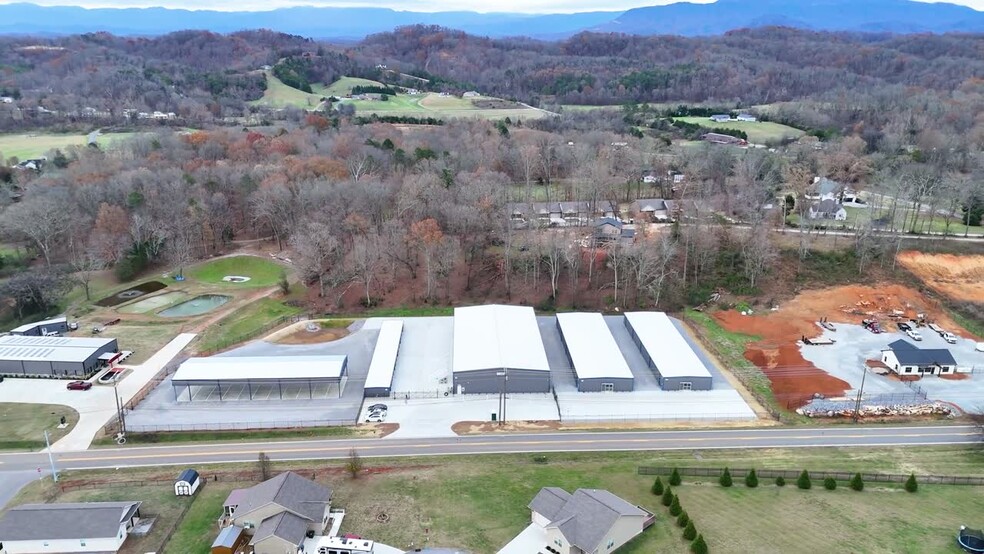 2245 Boyds Creek hwy, Sevierville, TN à vendre - Vidéo sur l’annonce professionnelle – Image 2 sur 48
