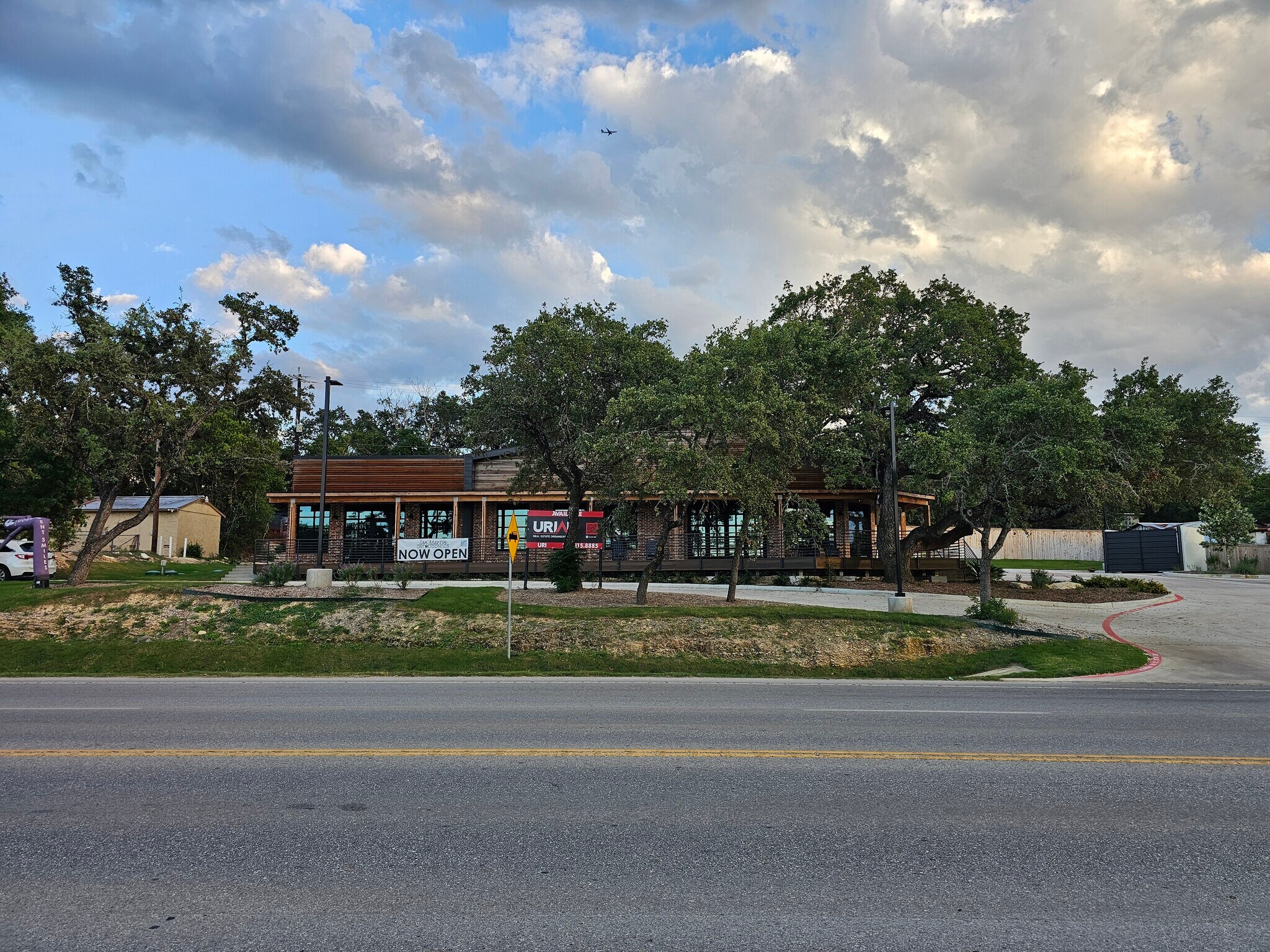 1036 E Borgfeld Dr, San Antonio, TX à louer Photo principale– Image 1 sur 20