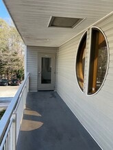 6667 Vernon Woods Dr, Atlanta, GA à louer Photo intérieure– Image 2 sur 22