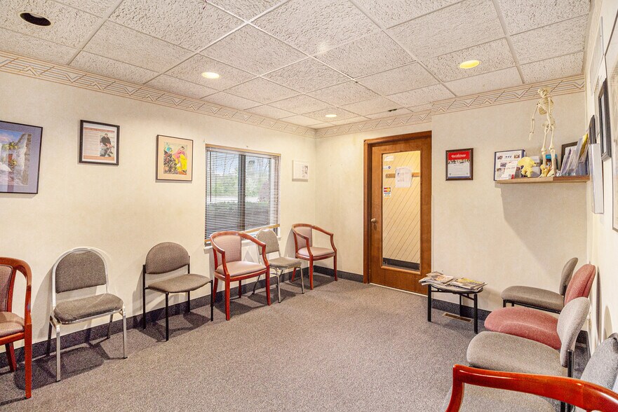 1121-1127 Villa Linde Ct, Flint, MI à vendre - Photo de l’immeuble – Image 3 sur 22