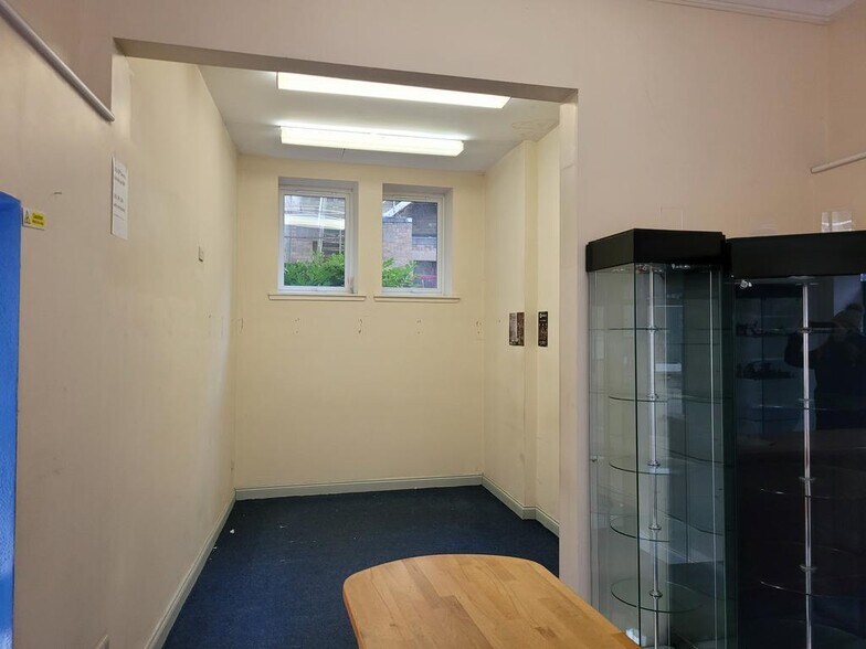 17-23 Guildhall St, Dunfermline à vendre - Photo de l’immeuble – Image 3 sur 5