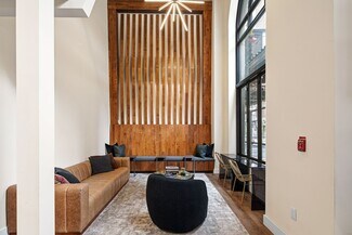 Plus de détails pour 1425 Locust St, Philadelphia, PA - Bureau/Local commercial à louer