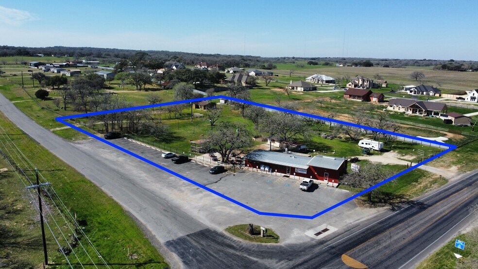 2239 FM 3432, Adkins, TX à vendre - Photo de l’immeuble – Image 1 sur 76