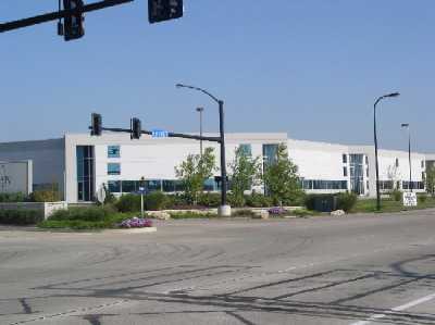 3671-3691 New Town Blvd, Saint Charles, MO à louer Photo principale– Image 1 sur 10