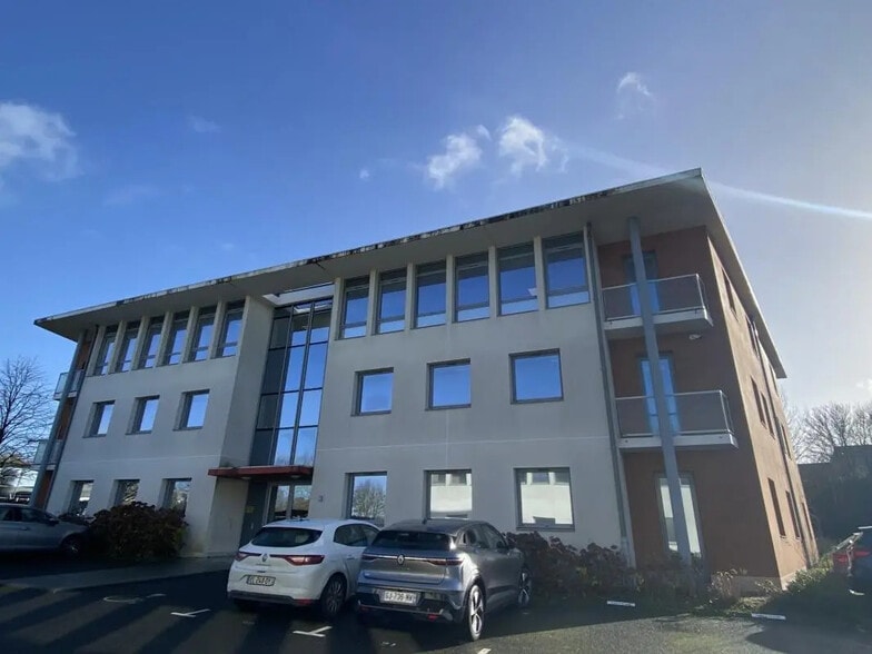 Bureau dans Pacé à vendre - Photo de l’immeuble – Image 2 sur 7