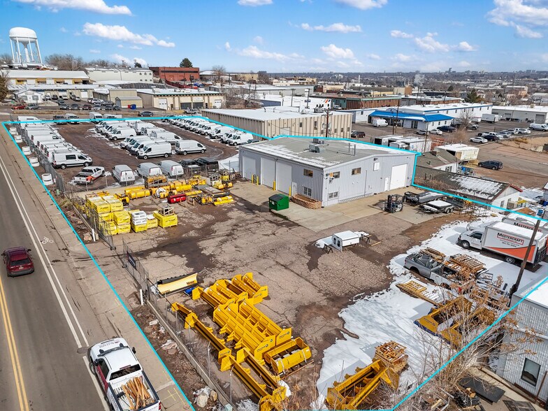 2261 W Cornell Ave, Englewood, CO à louer - Photo de l’immeuble – Image 3 sur 27
