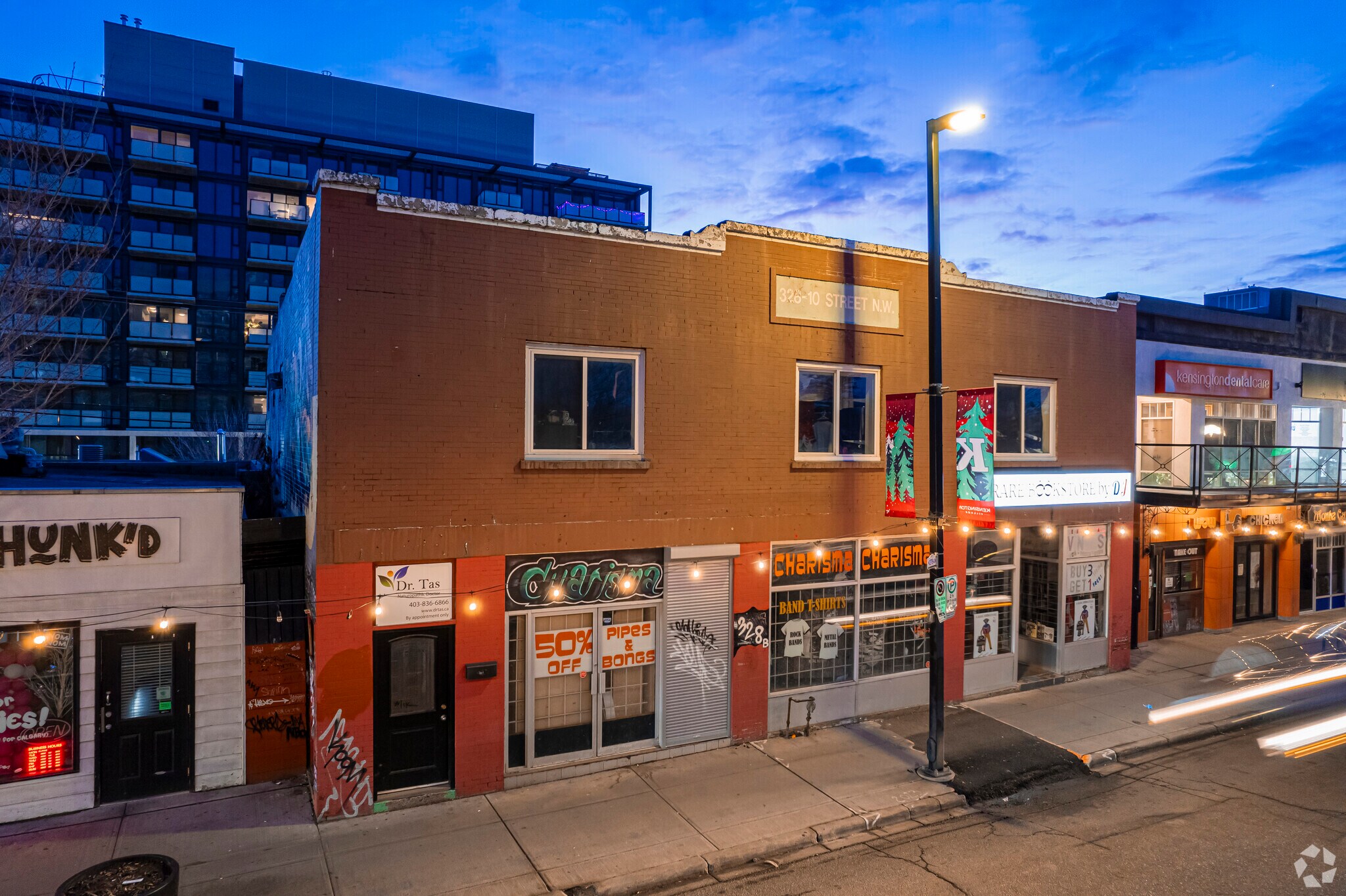 328 10th St NW, Calgary, AB à vendre Photo de l’immeuble– Image 1 sur 6