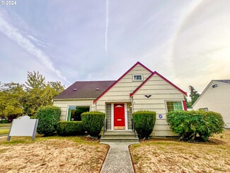 Plus de détails pour 905 Broadway St, Longview, WA - Spécialisé à vendre