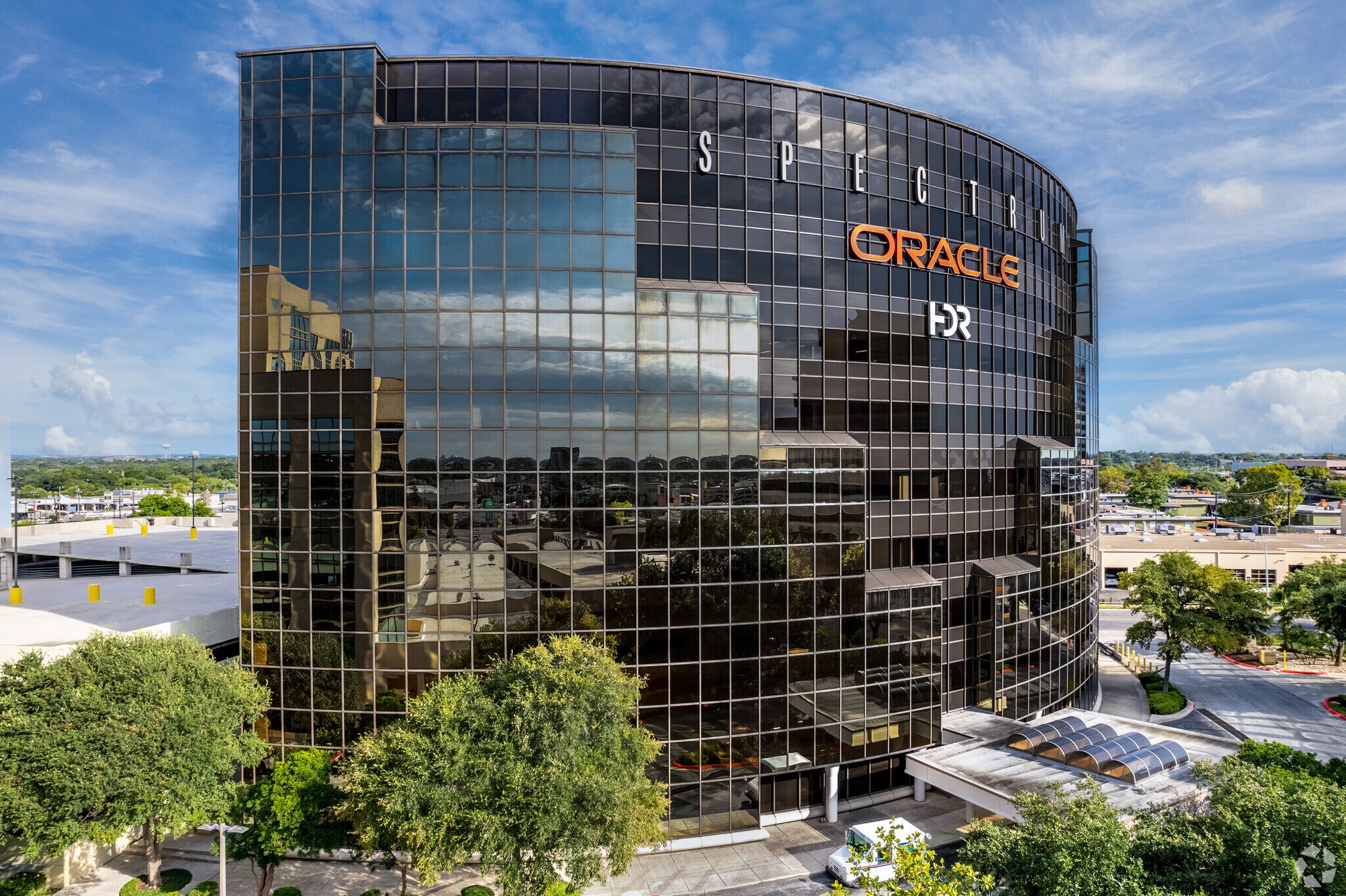 613 NW Loop 410, San Antonio, TX à louer Photo principale– Image 1 sur 27