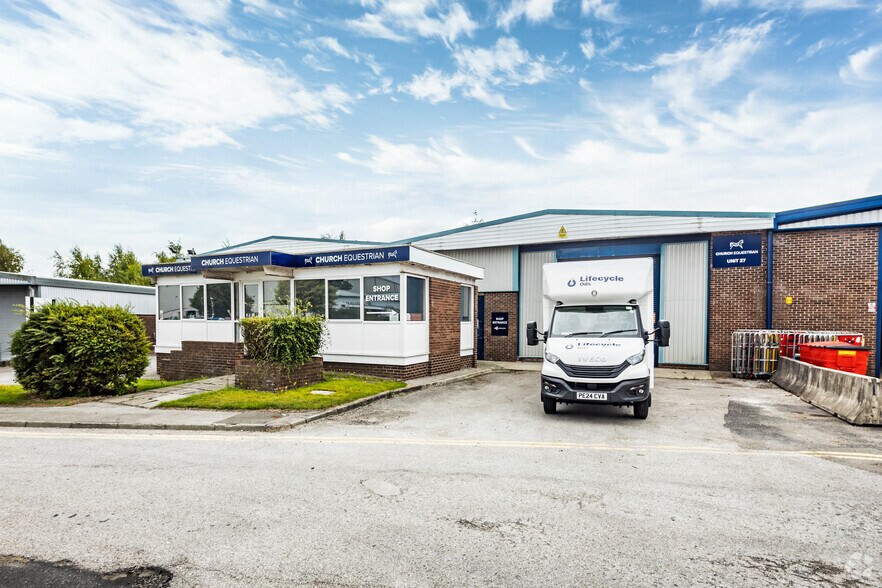Salisbury Rd, Haydock à louer - Photo de l’immeuble – Image 3 sur 3