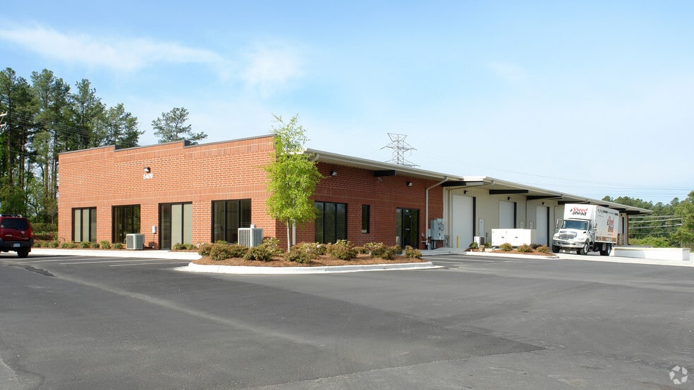 5409 Lumley Rd, Durham, NC à louer - Photo de l’immeuble – Image 3 sur 4