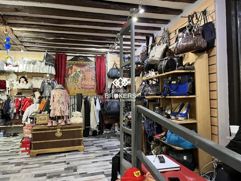 Local commercial dans Melun à vendre - Photo de l’immeuble – Image 2 sur 3