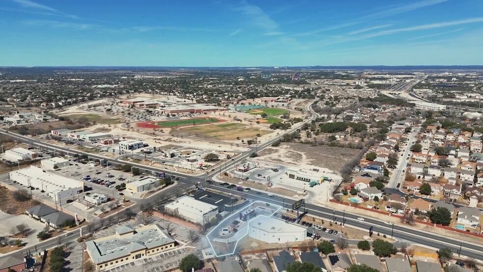 9630 Potranco rd, San Antonio, TX à vendre - Vidéo sur l’annonce professionnelle – Image 2 sur 6