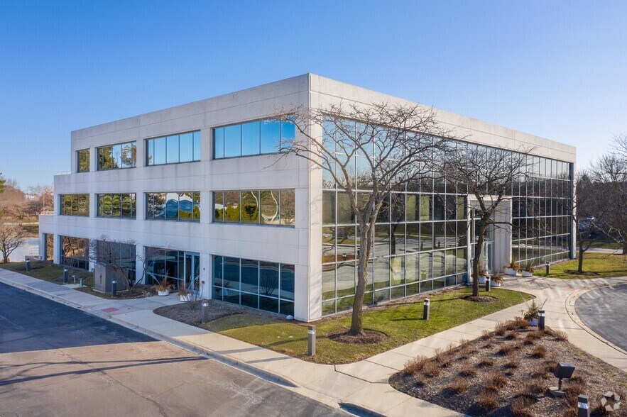 1755 Park St, Naperville, IL à louer - Photo de l’immeuble – Image 2 sur 16
