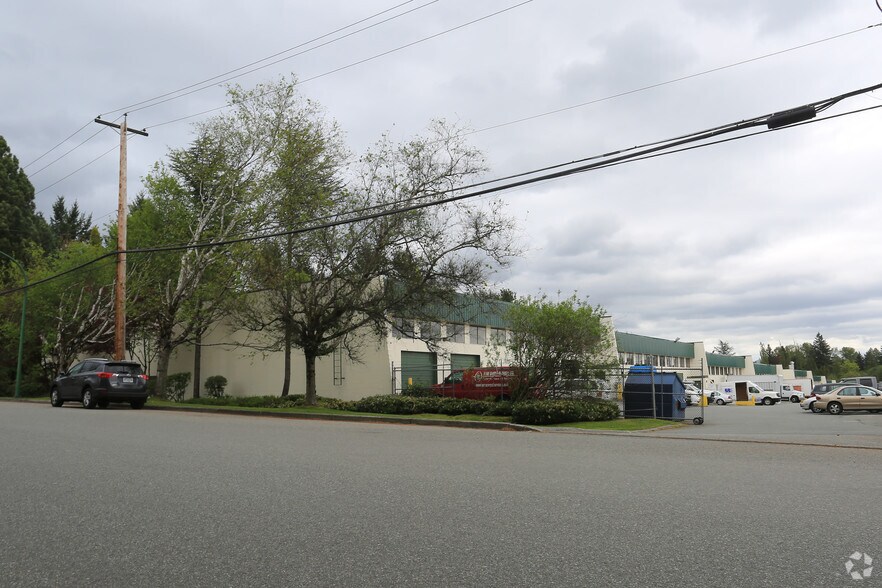 7618-7648 Winston St, Burnaby, BC à louer - Photo de l’immeuble – Image 3 sur 5