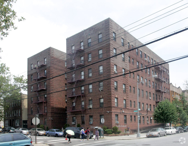 2249 E 21st St, Brooklyn, NY à vendre - Photo de l’immeuble – Image 3 sur 16