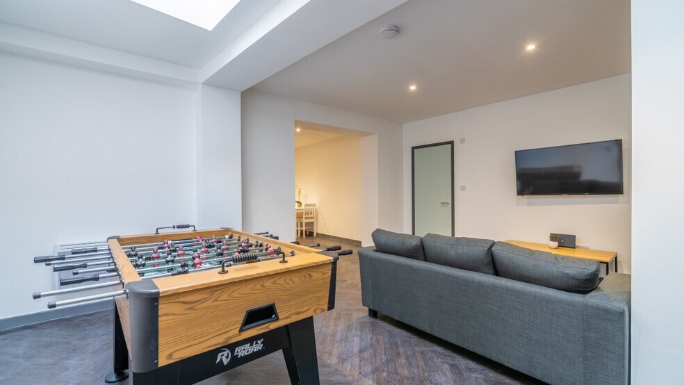 1 Devonshire Ln, Loughborough à vendre - Photo de l’immeuble – Image 1 sur 5