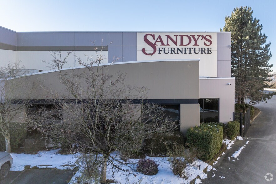 1400-1450 Brigantine Dr, Coquitlam, BC à louer - Photo de l’immeuble – Image 3 sur 4