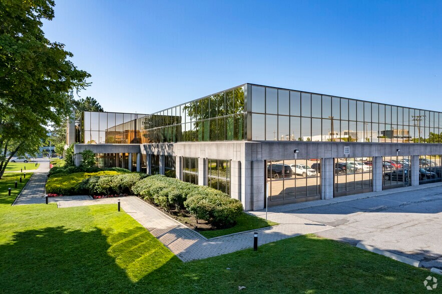 1440 Don Mills Rd, Toronto, ON à louer - Photo de l’immeuble – Image 2 sur 4