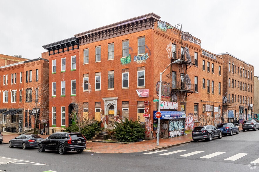 2126 Maryland Ave, Baltimore, MD à louer - Photo principale – Image 1 sur 2
