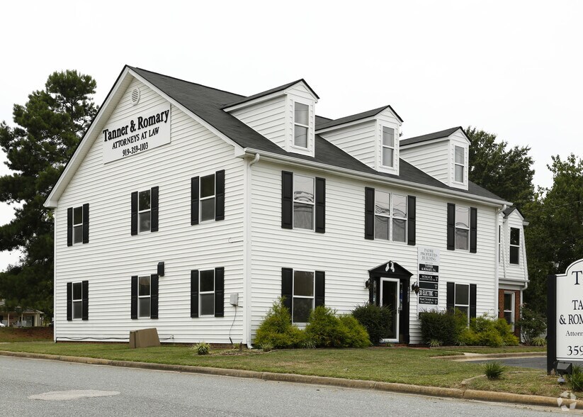 10027 Us-70 Hwy, Clayton, NC à louer - Photo principale – Image 1 sur 17