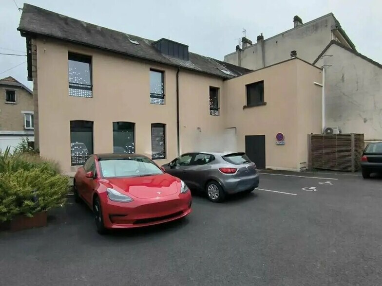 Bureau dans BRIVE-LA-GAILLARDE à louer - Photo de l’immeuble – Image 3 sur 7