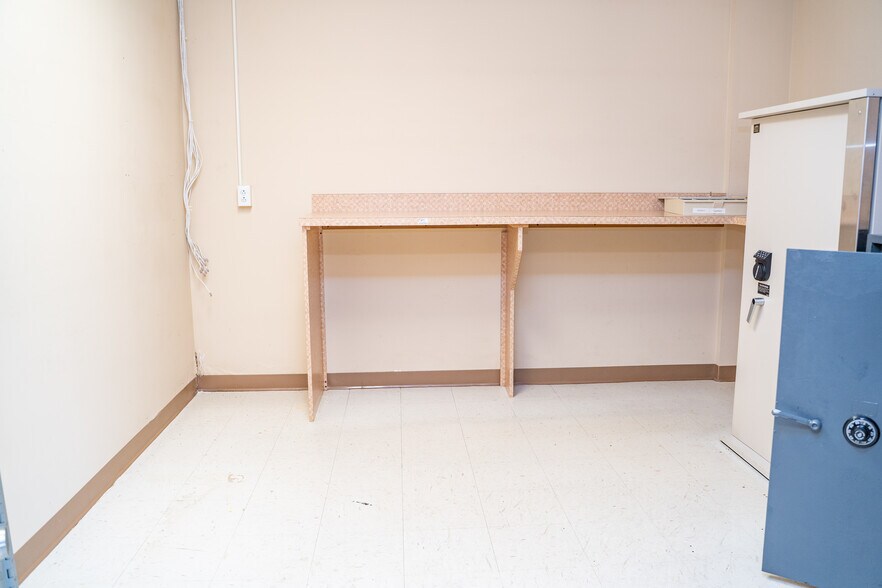 45 Chamberlain Hwy, Berlin, CT à louer - Photo intérieure – Image 3 sur 39