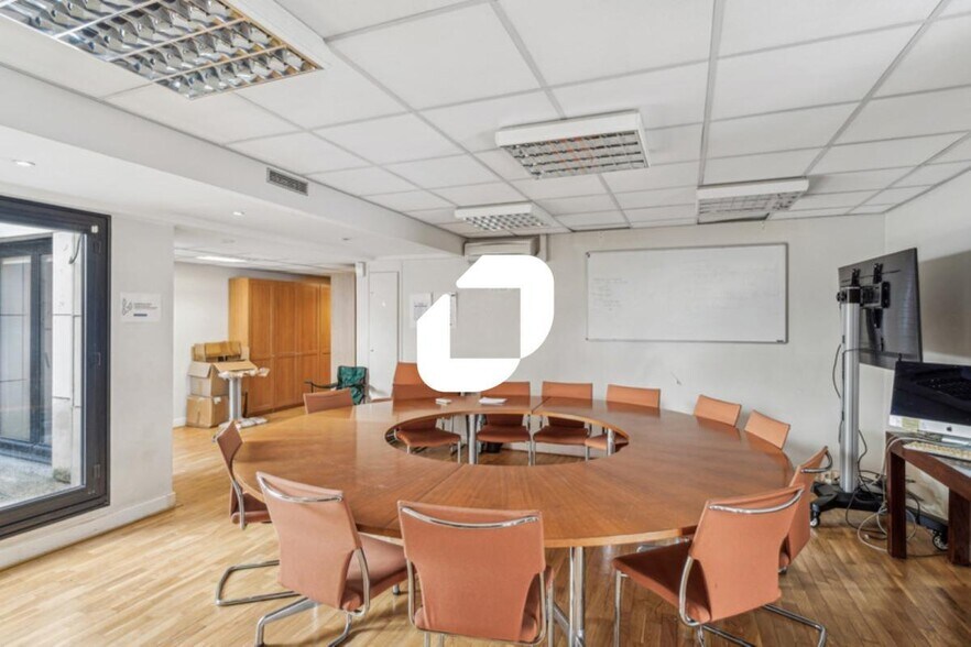 Bureau dans Paris à vendre - Photo de l’immeuble – Image 2 sur 15